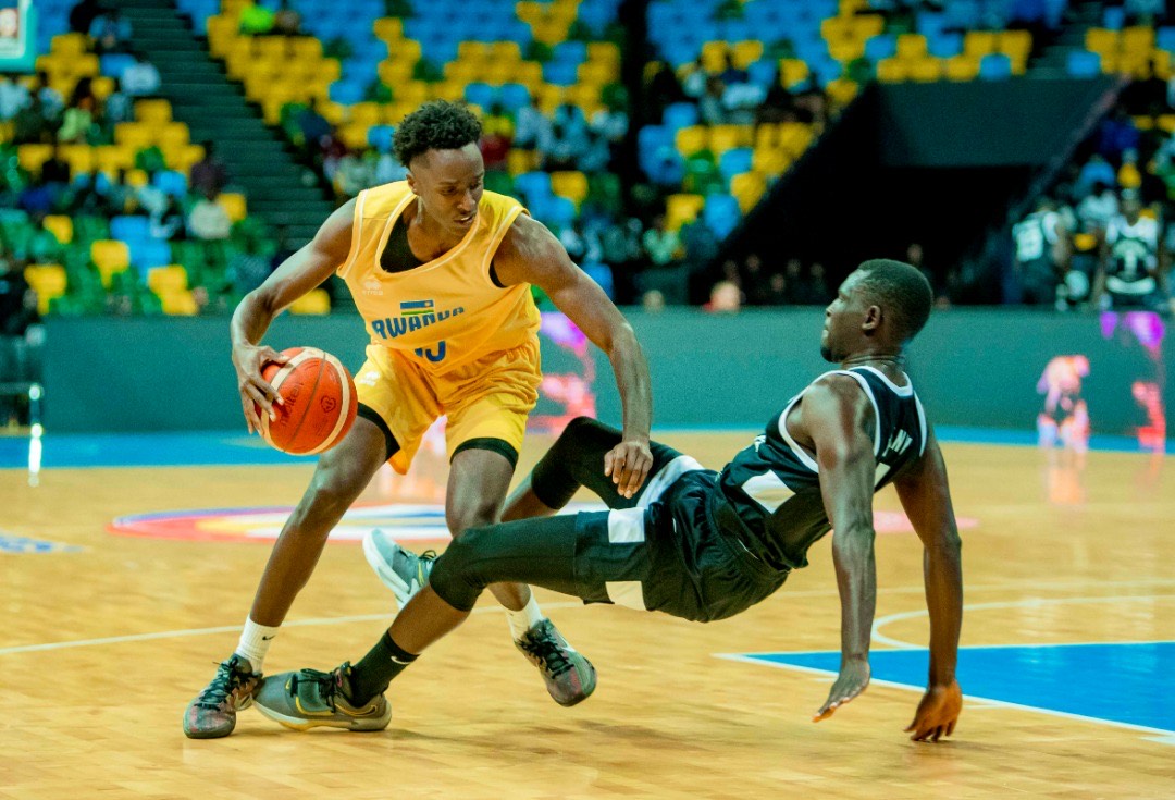 Umukinnyi w'u Rwanda, Ntore Habimana, aha yashakishaga inzira