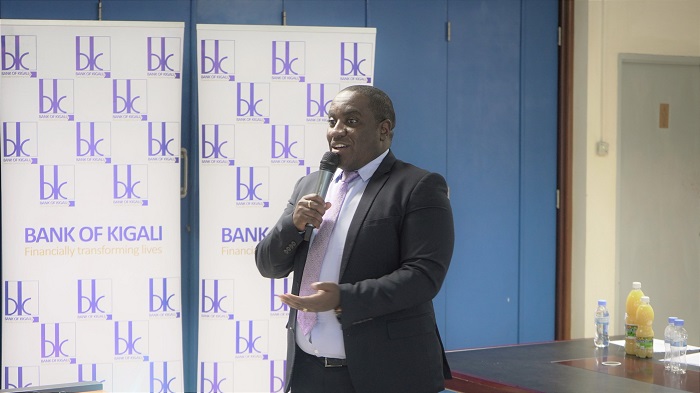 Umuyobozi ushinzwe imenyekanishabikorwa muri BK yasabye abazahabwa inguzanyo kuzayishyura neza