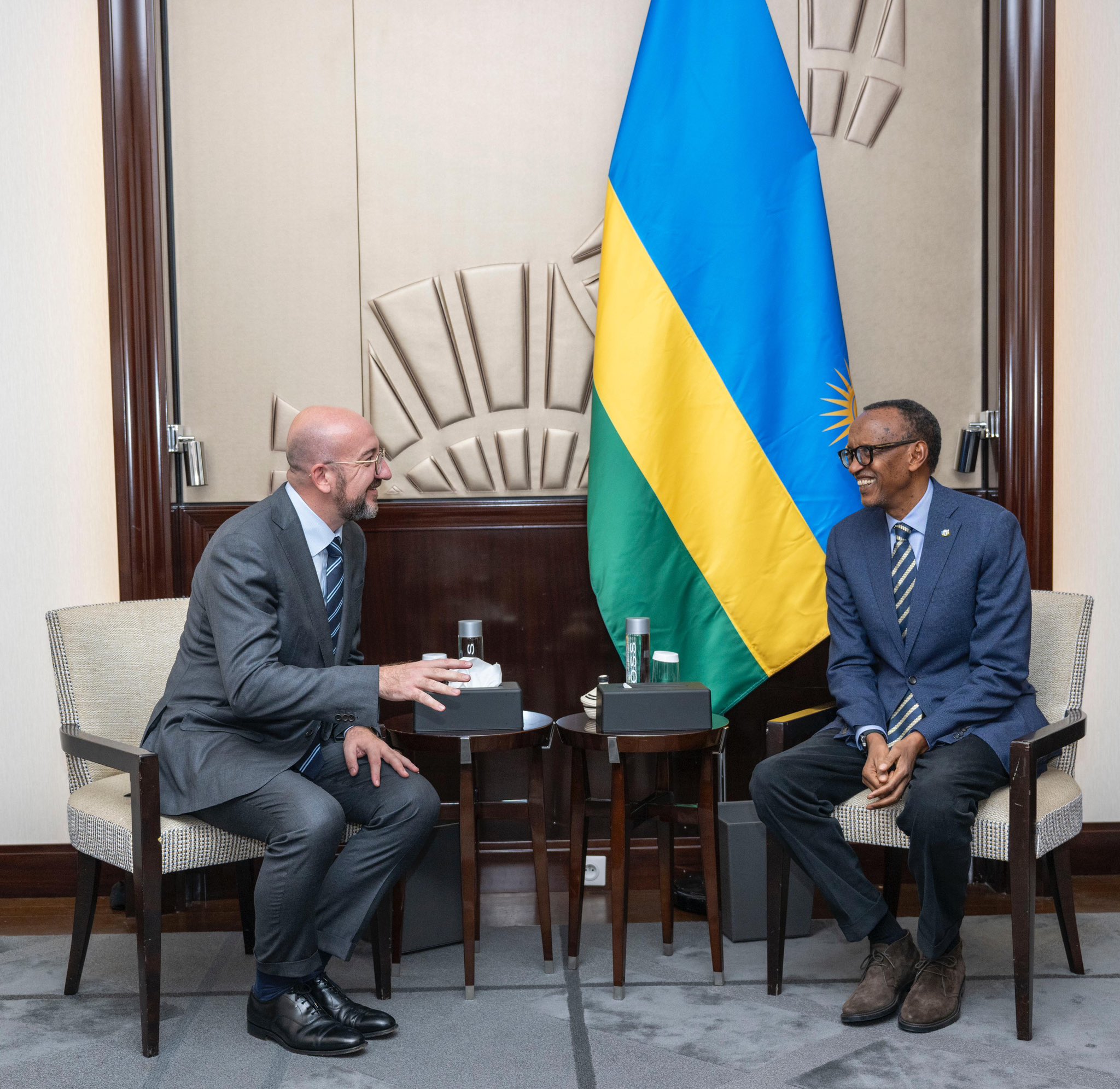 Bagiranye ibiganiro byibanze ku ngingo zireba Umugabane n'Isi muri rusange.