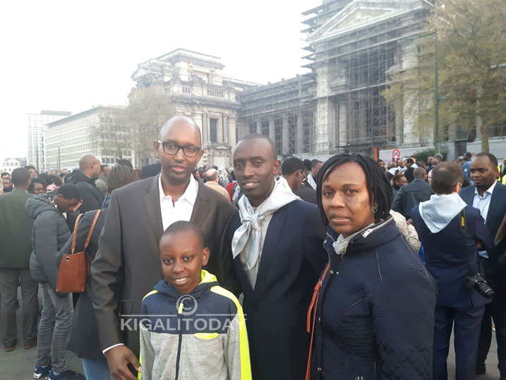 Hamwe n'Abanyarwanda baba mu Bubirigi barokotse Jenoside yakorewe Abatutsi mu Rugendo rwo kwibuka