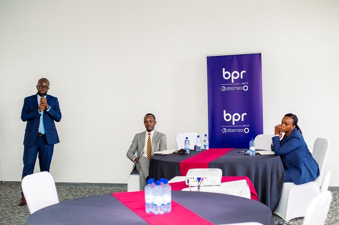 Habayeho umwanya wo kungurana ibitekerezo