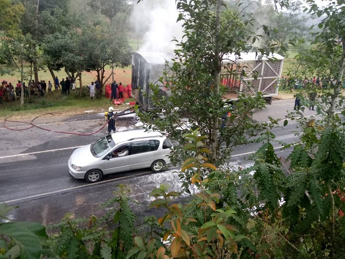 Polisi ishinzwe kuzimya inkongi yihutiye gutabara