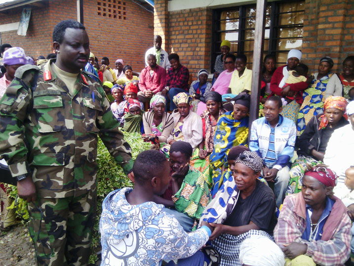 Brig. Gen Hodari, Umuyobozi w'Ingabo mu Karere ka Musanze, asaba abaturage gufatanya n'ubuyobozi kurwanya abagizi ba nabi.