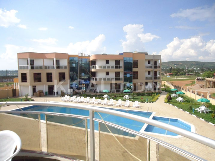 Hasigaye hari n'amahoteli meza agezweho mu gihe mbere nta nimwe yahabaga.