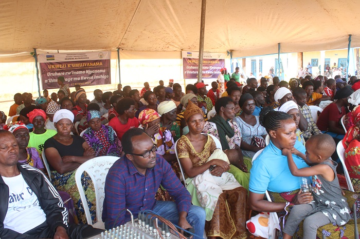 Abaturage bifuza ko Abajyanama b'Akarere bababa hafi bakamenya ibibazo byabo