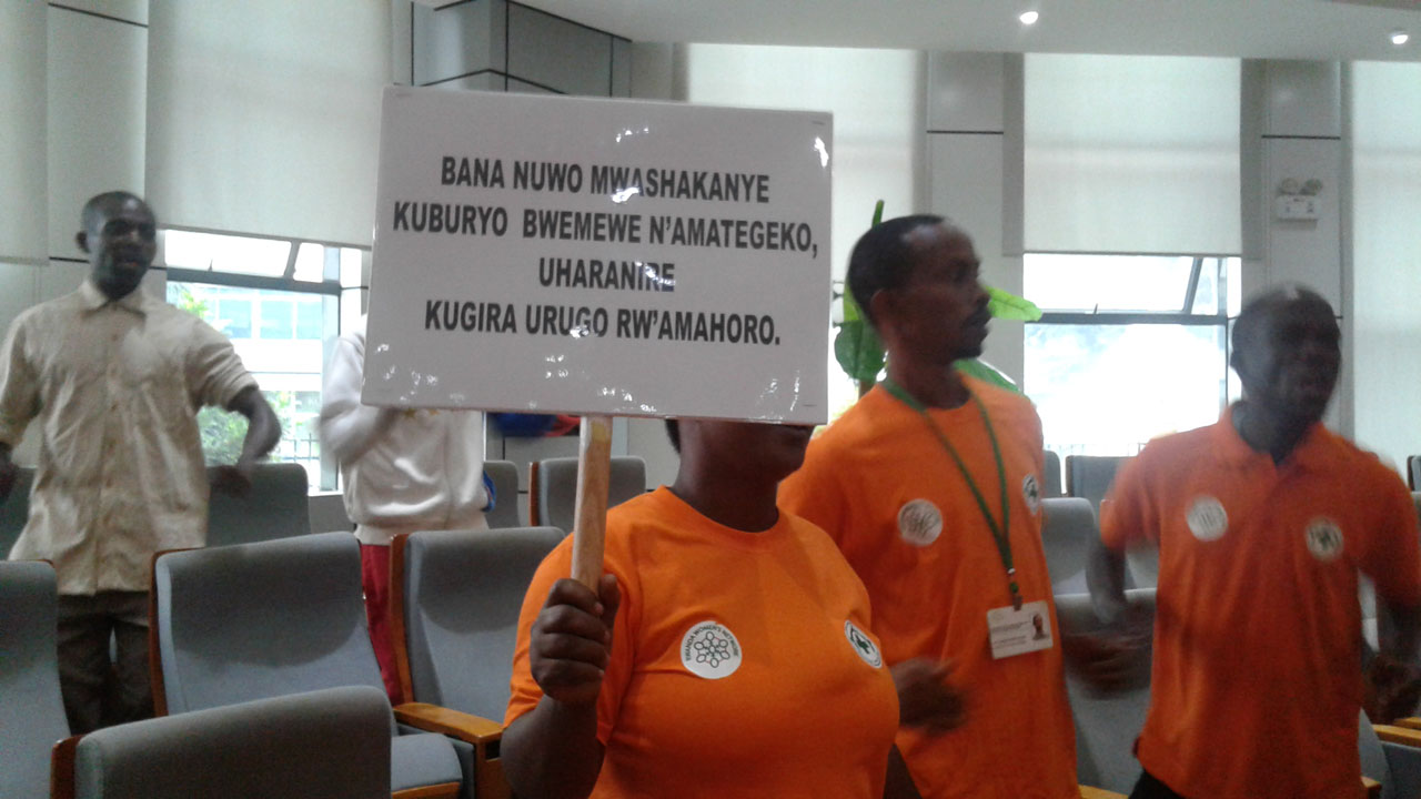 Bumwe mu butumwa bageza ku bo baganiriza