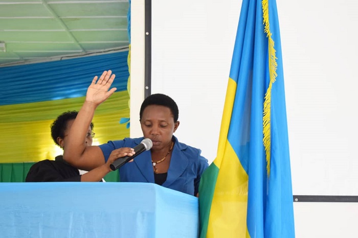 Nyuma yo gutorerwa kuyobora Akarere ka Burera, yahise arahira