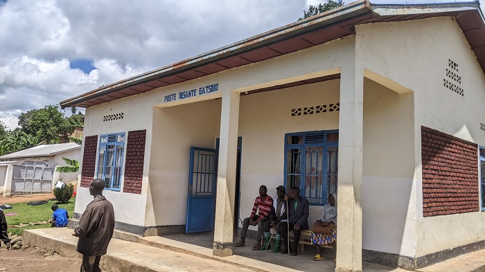 Kumara amezi atanu bakora badahembwa bibangamiye imibereho yabo