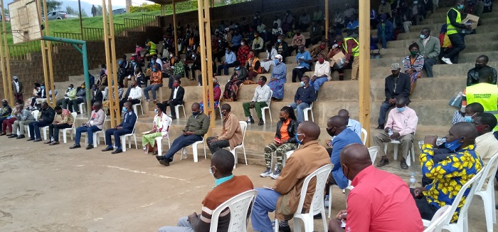 Abaturage bo mu Karere ka Burera basabwe kudaceceka no kudahishira abarembetsi