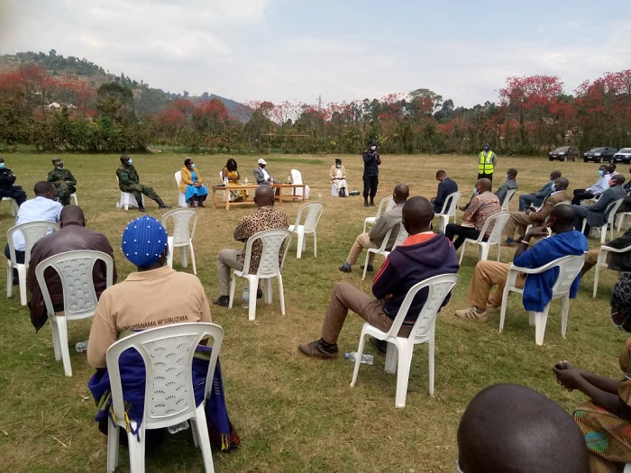 Inzego zitandukanye mu Karere ka Burera zagaragarijwe ko guhishira abatunda ibiyobyabwenge bituma bidacika