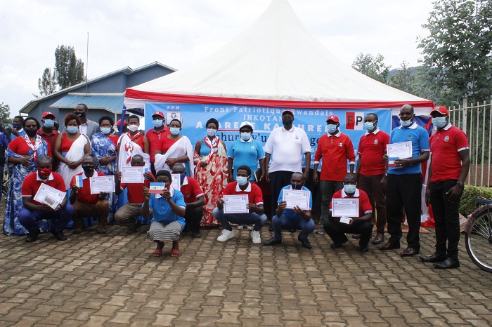 Bafashe ifoto y'urwibutso