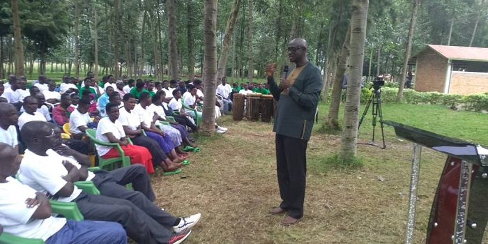 Minisitiri Busingye atanga ikiganiro i Mutobo