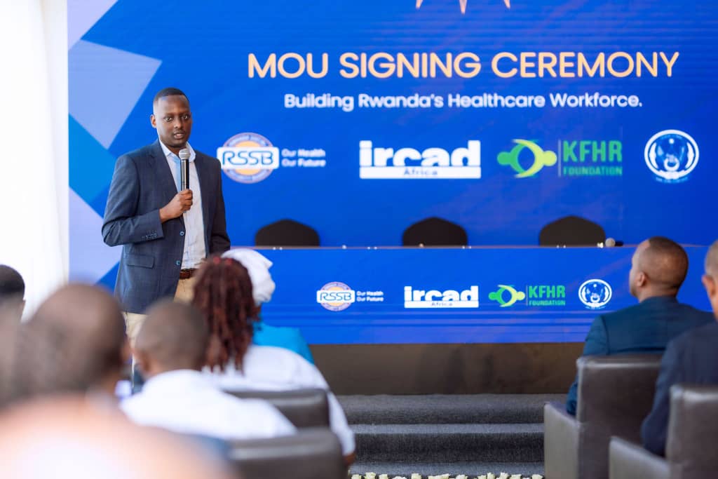 Umunyamabanga wa Leta muri MINISANTE, Dr Yvan Butera, nyuma y'amasezerano ya RSSB n'abafatanyabikorwa