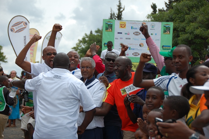 Byari ibyishimo ubwo Abanyarandwa bari bahageze i Nyanza ari aba mbere.