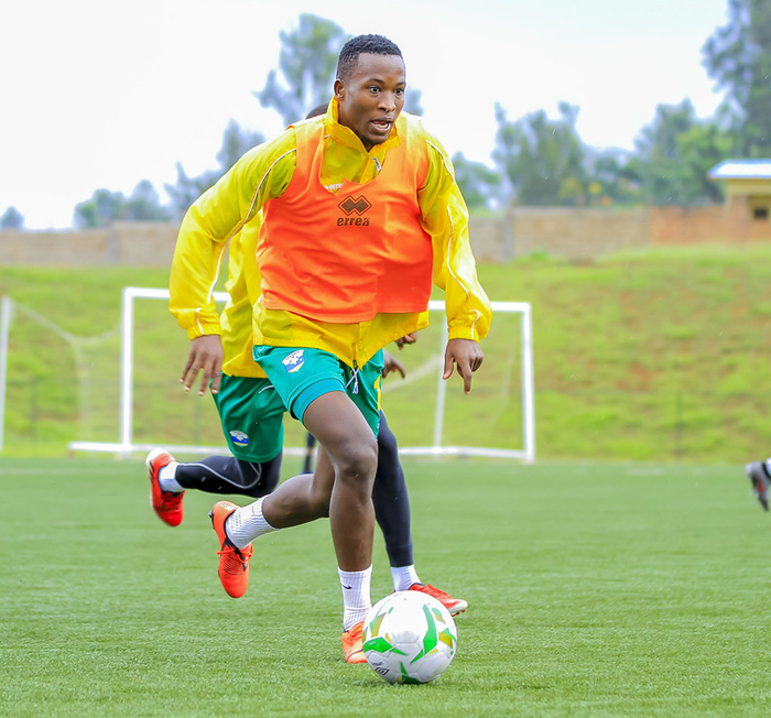 Byiringiro Lague ubu ari gukorana imyitozo n