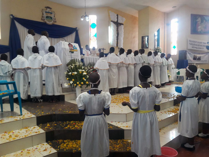 Ubwo bari bari mu gitambo cya Misa kuri Paruwasi Katedarare ya Nyumba 