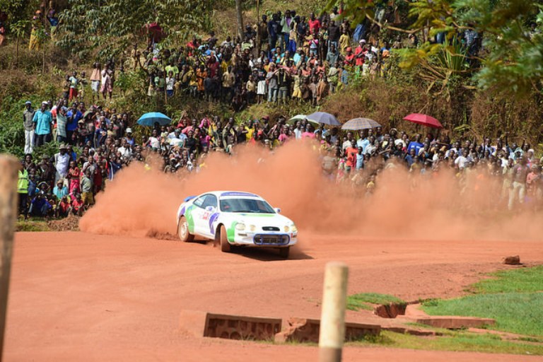 Mu bice bya Rwasave na Gisagara abafana baba ari amagana