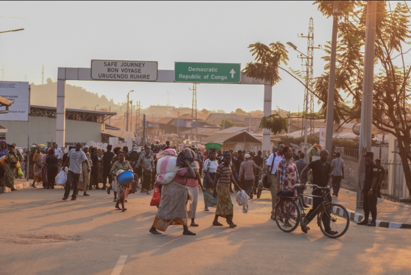 Uyu mupaka uhorana urujya n'uruza rw'abaturage