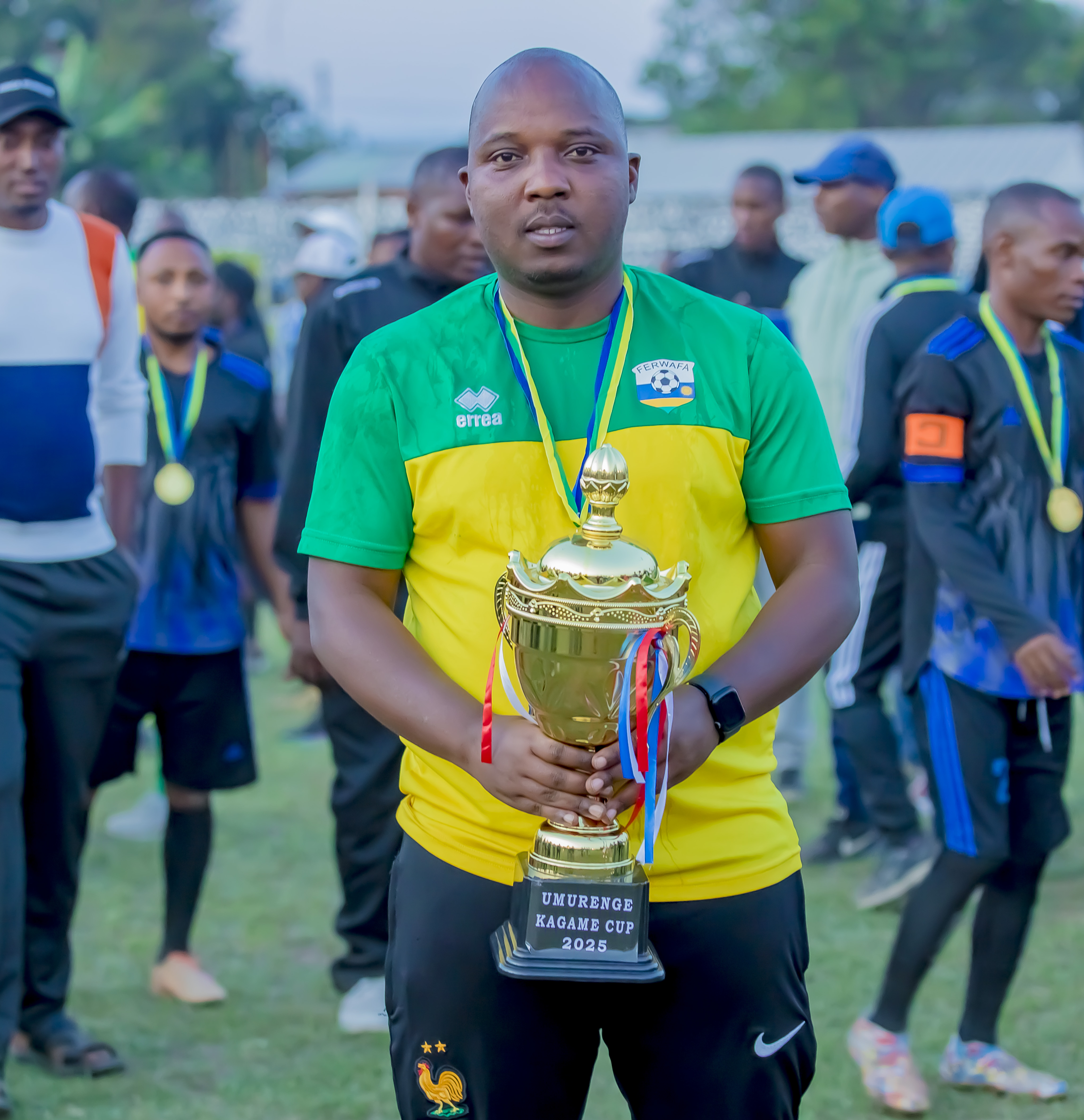 Perezida w'ikipe ya Jabana Uwuzuyinema Frank