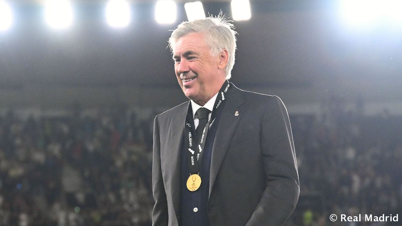Carlo Ancelotti aheruka gutwara Super Cup y'u Burayi aba umutoza wa mbere uyitwaye inshuro nyinshi(4)