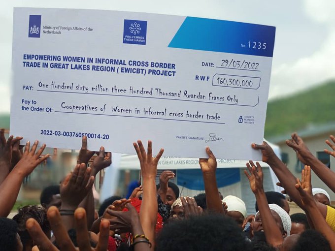 Bishimiye inkunga bahawe