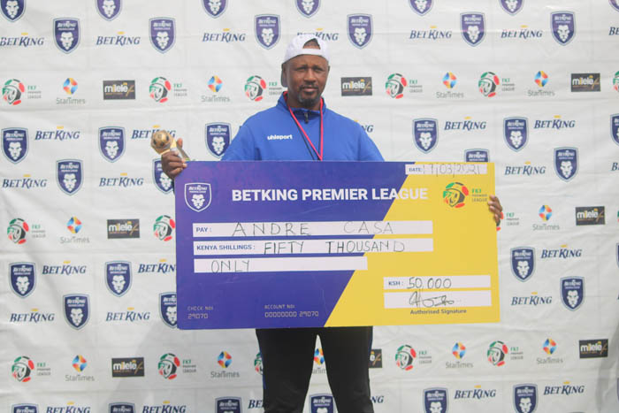 Cassa Mbungo André yahawe igihembo cy