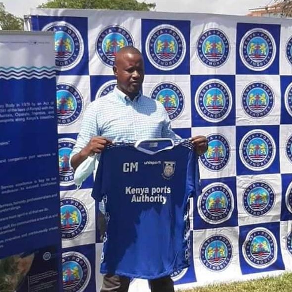 Cassa Mbungo André yasinye amasezerano y