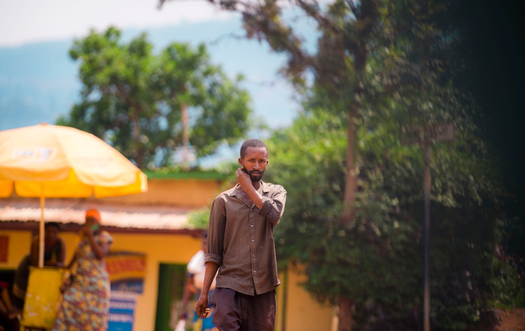 Uyu we agapfukamunwa akumva kuri Radiyo