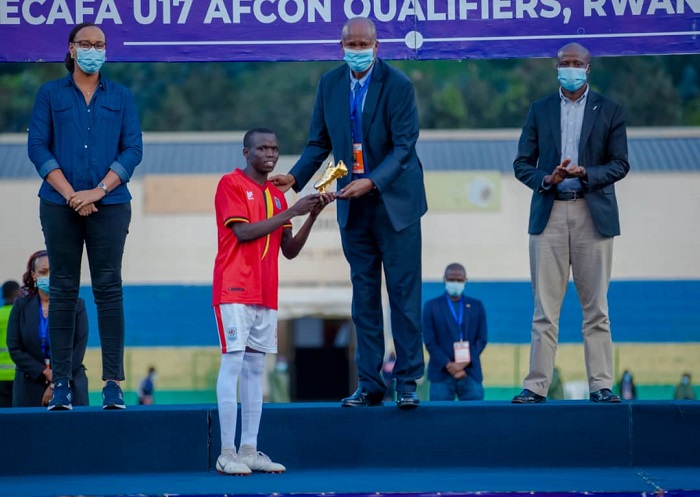 Rutahizamu wa Uganda Oscar Mawa yahembwe nka rutahizamu watsinze ibitego byinshi (bitandatu)