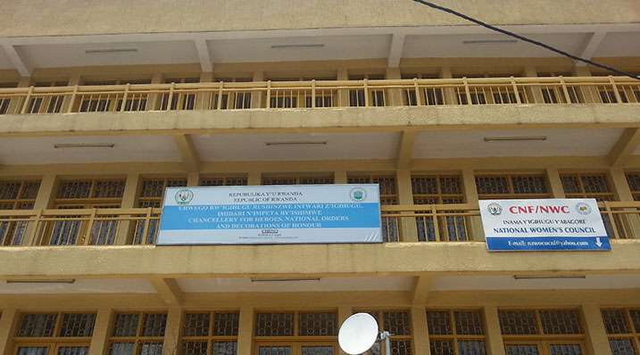 CHENO ikorera hamwe n'inama y'igihugu y'abagore (CNF).