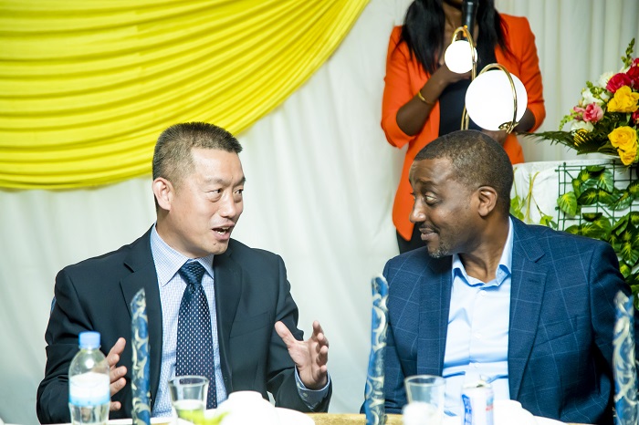 Ambasaderi w'u Bushinwa avuga ko yishimira imikoranire n'umubano w'ibigo by'imari mu bihugu byombi