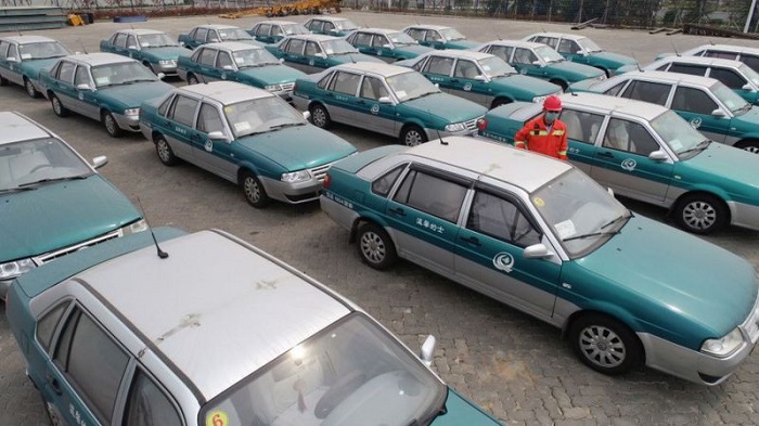 Imodoka zakoreshejwe mu Bushinwa ziratunganywa ngo zoherezwe muri Afurika (Ifoto: Getty Images)