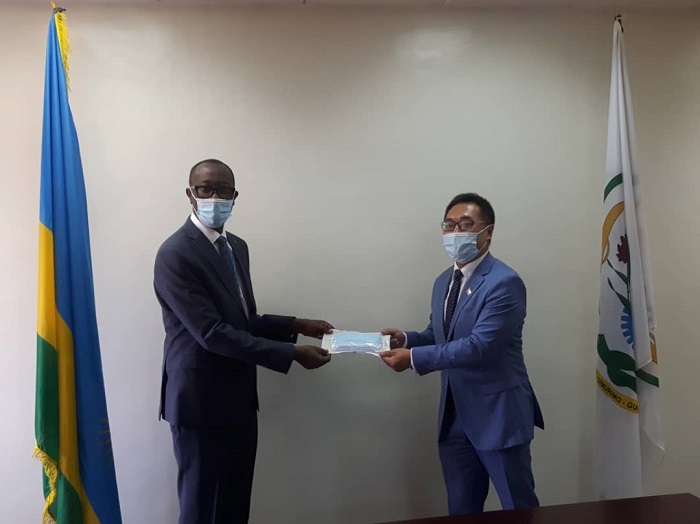 U Bushinwa buvuga ko buzakomeza gushyigikira u Rwanda mu kurwanya COVID-19