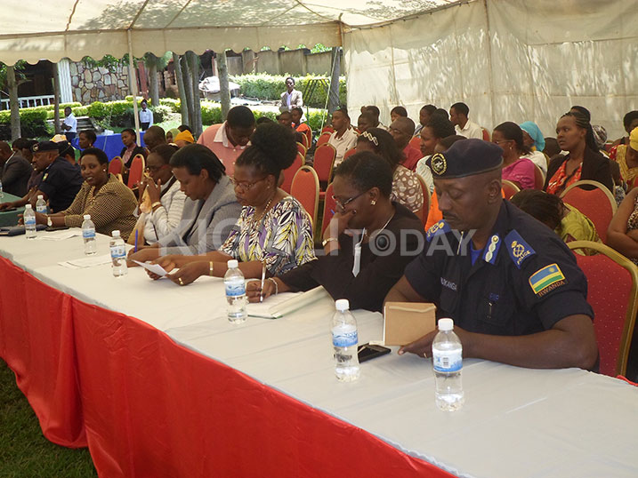 Inama y'igihugu y'abagore na Minisiteri y'iterambere ry'umuryango basabye aba bagore kuzabyaza igishoro umusaruro ngo kigere no ku bandi.