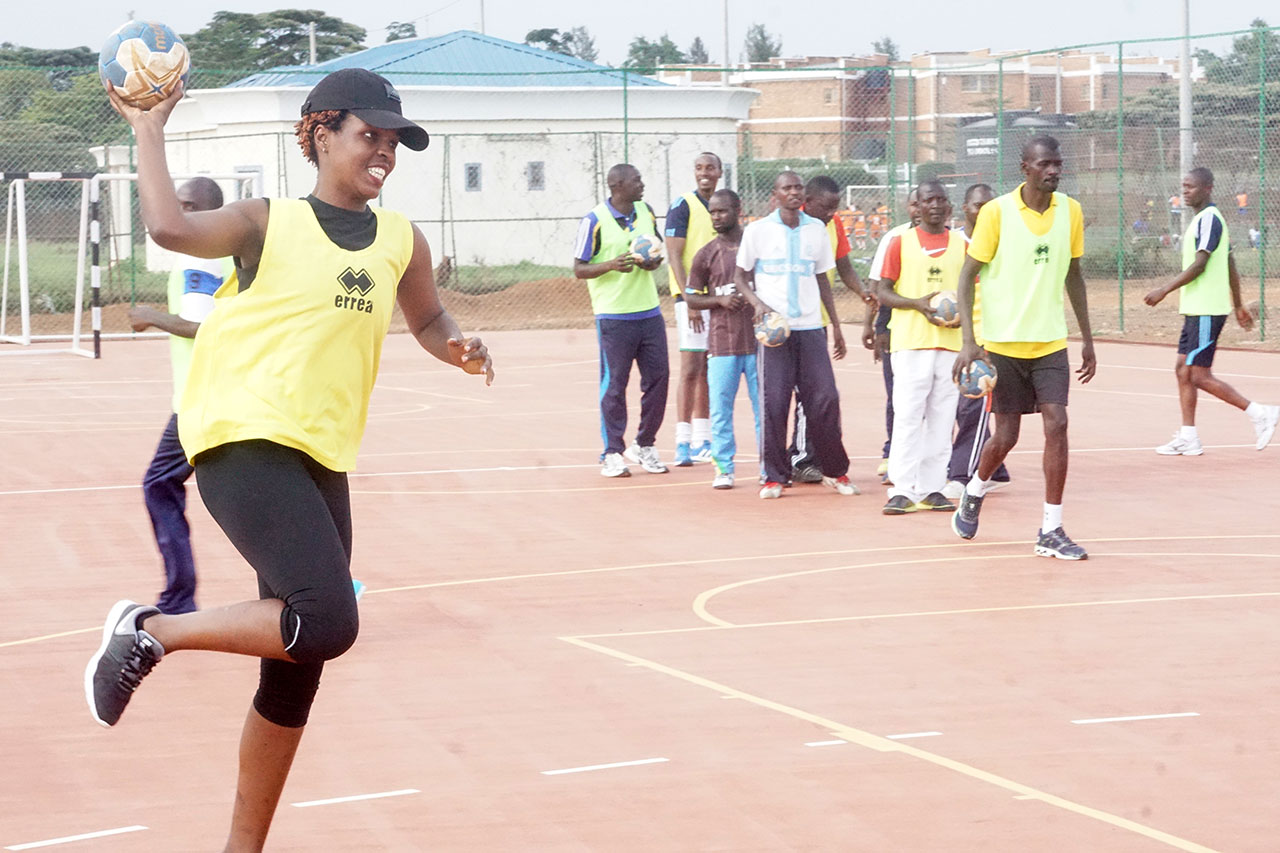 Abakobwa nabo bitabiriye aya mahugurwa