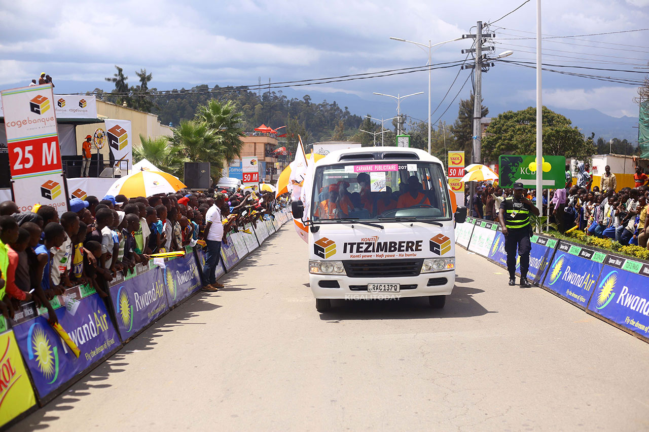 Cogebanque iranakangurira abantu gufunguza ku buntu konti yitwa Itezimbere