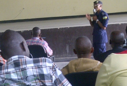 Supt. Azarias Uwimana asaba urwego rwa Community Policing bo mu karere ka Ruhango gutangira amakuru ku gihe.