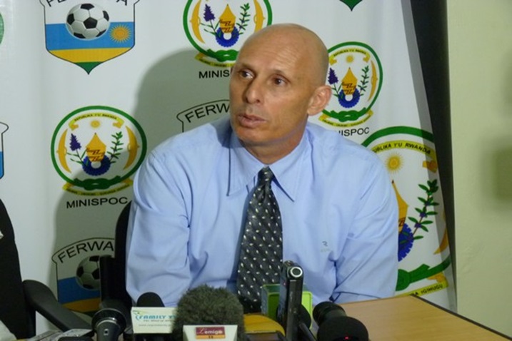 Constantine ntabwo yishimiye ibura ry'imikino mpuzamahanga.