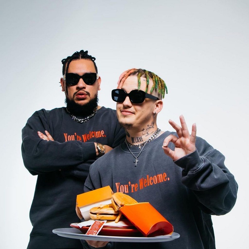 Costa yari inshuti y'umuhanzi AKA na we uherutse kwitaba Imana