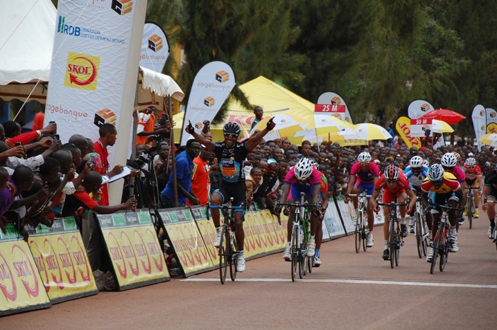 Debesay Makseb, numero ya mbere muri Afurika akomeje kongerera amanota mu Rwanda.