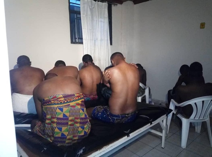 Aba bafatiwe muri Sauna muri Glads Apartments i Kanombe