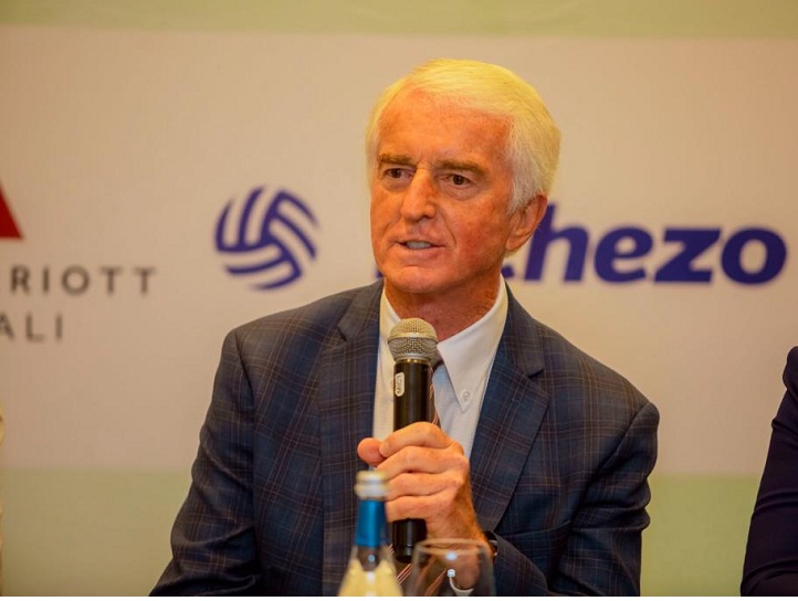 Phil Cox, Umuyobozi wungirije wa International Tennis Club