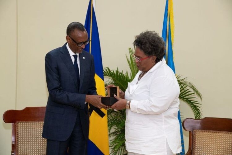 Perezida Kagame na Minisitiri w'Intebe wa Barbados, Madamu Mia Amor Mottley