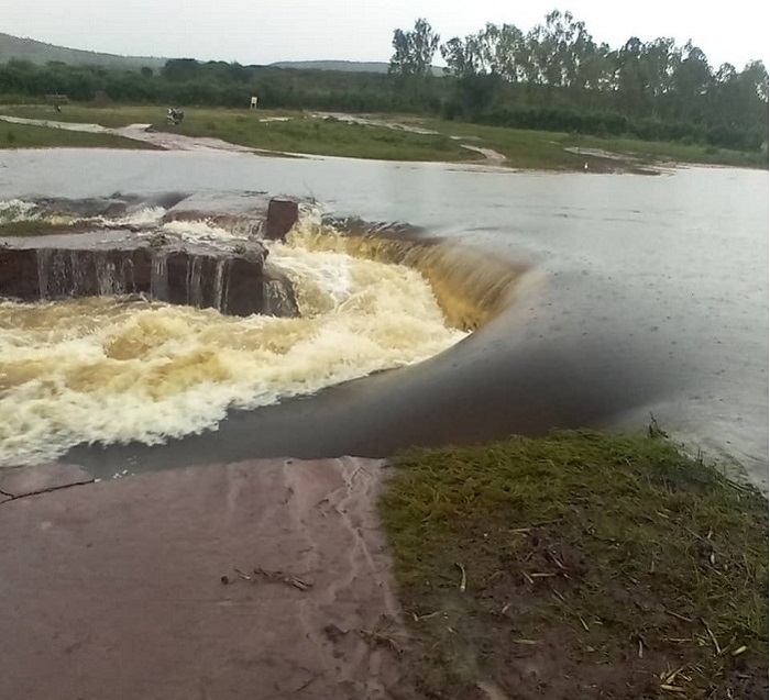 Iyi dam na yo yaruzuye