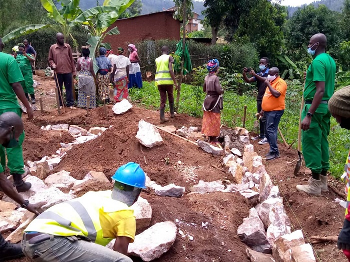 Abagize DASSO biyemeje kubakira utishoboye