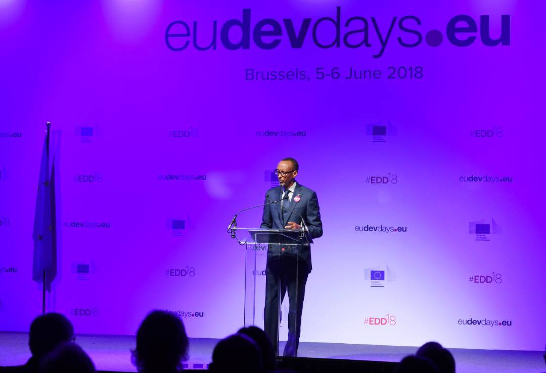 Perezida Kagame ageza ijambo ku bitabiriye inama Nyaburayi ku Iterambere