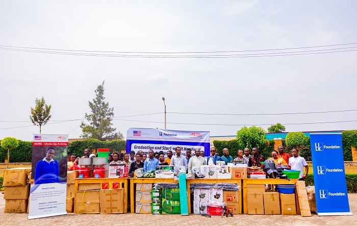 Abize imyuga bose uko ari 40 bahawe ibikoresho bizabafasha gushyira mu bikorwa ibyo bize