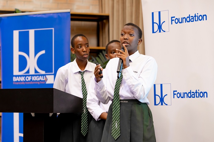 Deborah Karegeya avuga ko amarushanwa nk'aya abafasha kumenya imikoreshereze n'imicungire y'ifaranga kuko nk'urubyiruko hari igihe nta kintu bitaho bakumva ko bazabikora bamaze gukura