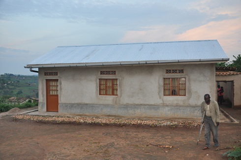 Murinda Emmanuel imbere y