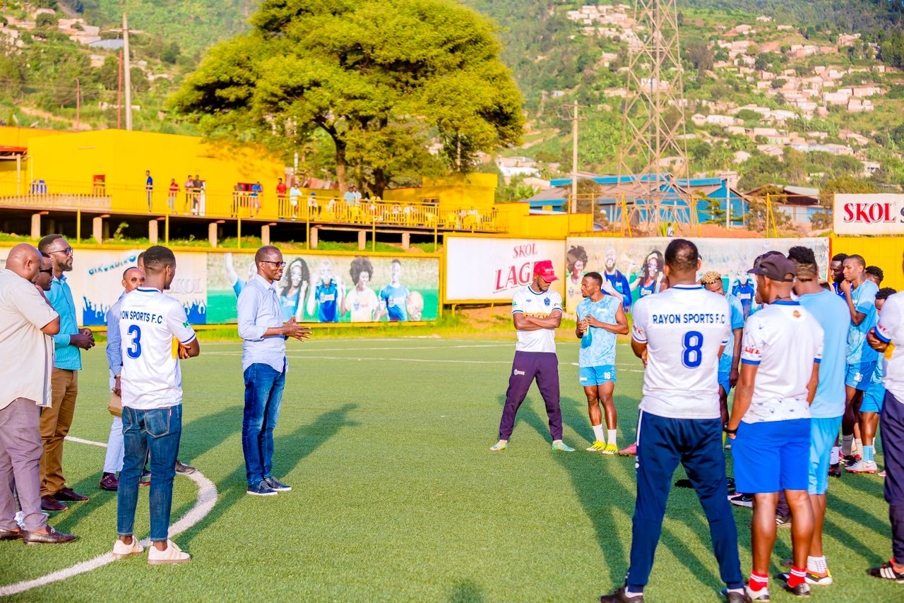 Rayon Sports ubwo yari isoje imyitozo mu Nzove